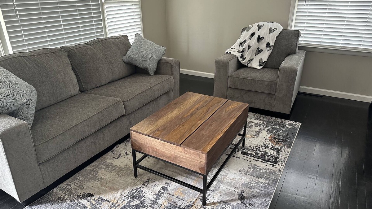 Speedway House | Cozy Corner House 9 min walk from Indianapolis Motor Speedway!