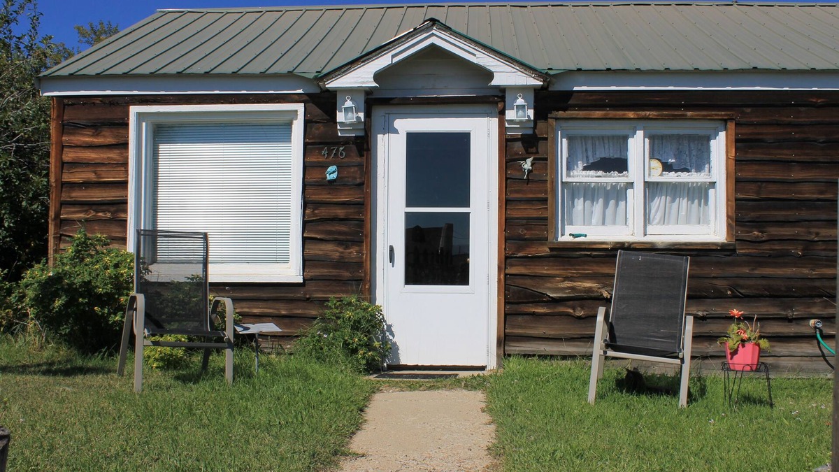 Walden Cottage | Cozy Cottage- 3 blocks from Main St., Walden, CO