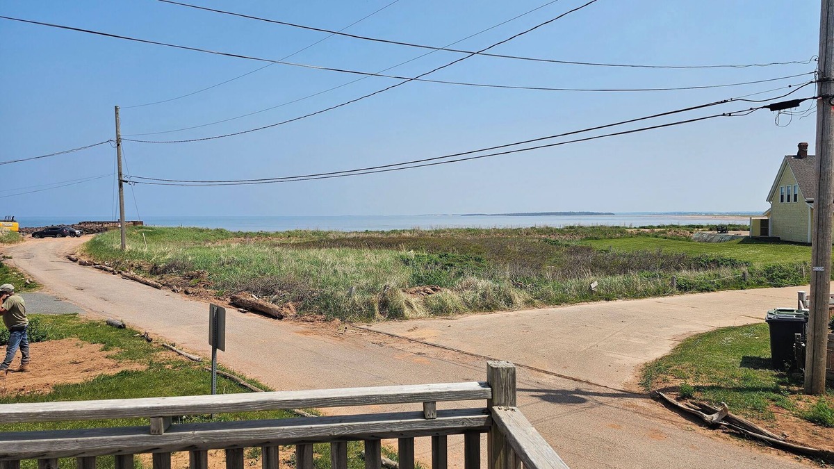 North Rustico Cottage | Cozy Cottage 50 meters from the Ocean