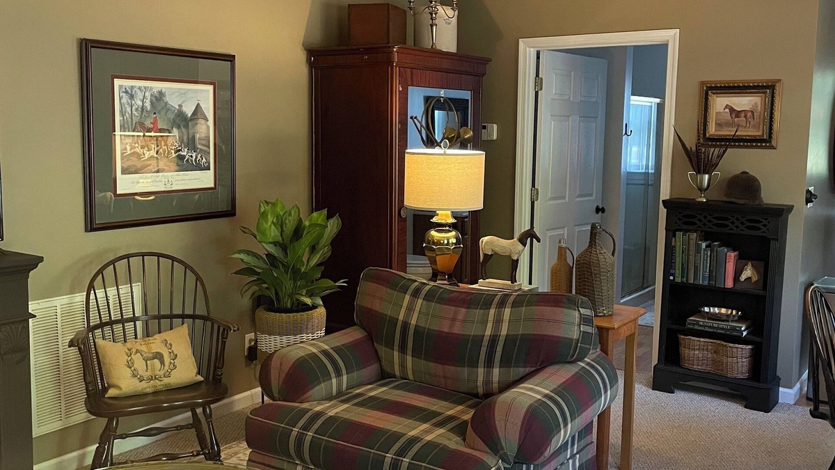 Waynesboro Cottage | Cozy Cottage at Frogmorton