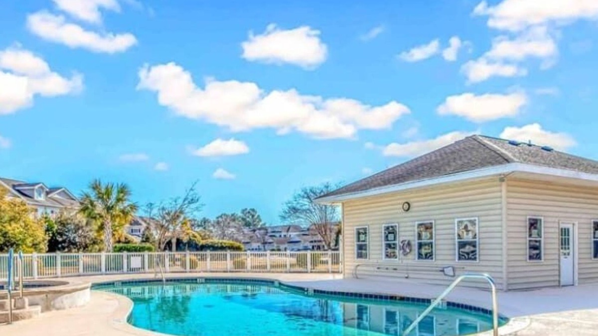 Red Hill House | Cozy Cottage, Golf @ Legends Golf Resort - Pool - Myrtle Beach