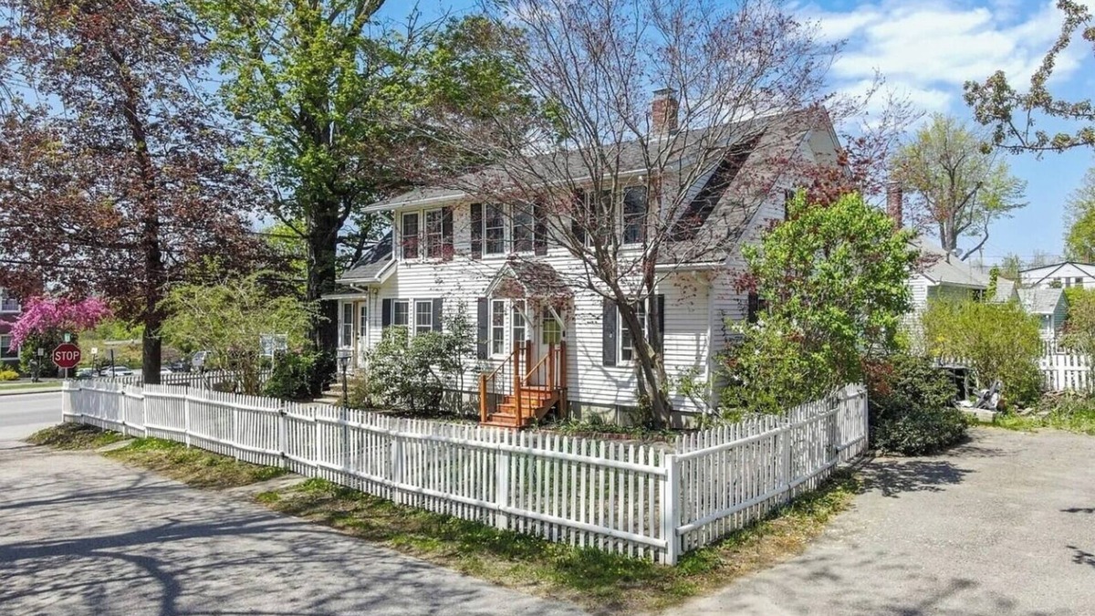 Augusta Cottage | Cozy Cottage in Augusta