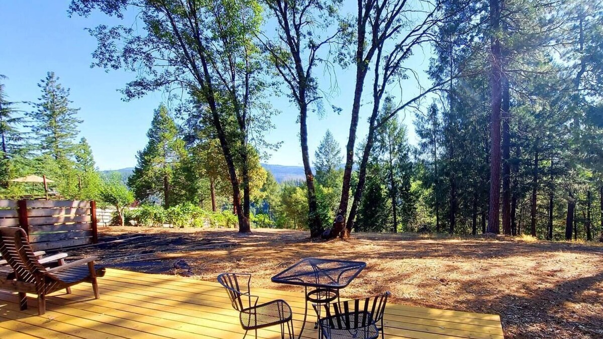 Apple Hill Cottage | Cozy cottage in the heart of Apple Hill