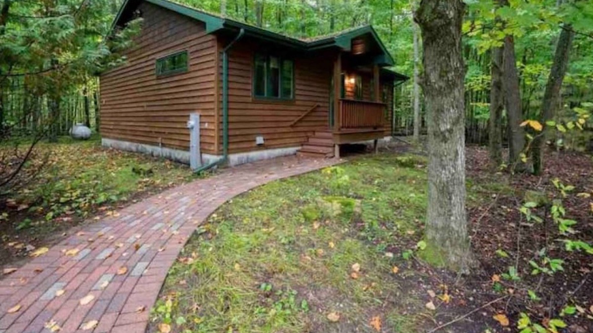 Egg Harbor Cabin | Cozy Cottage in the Woods