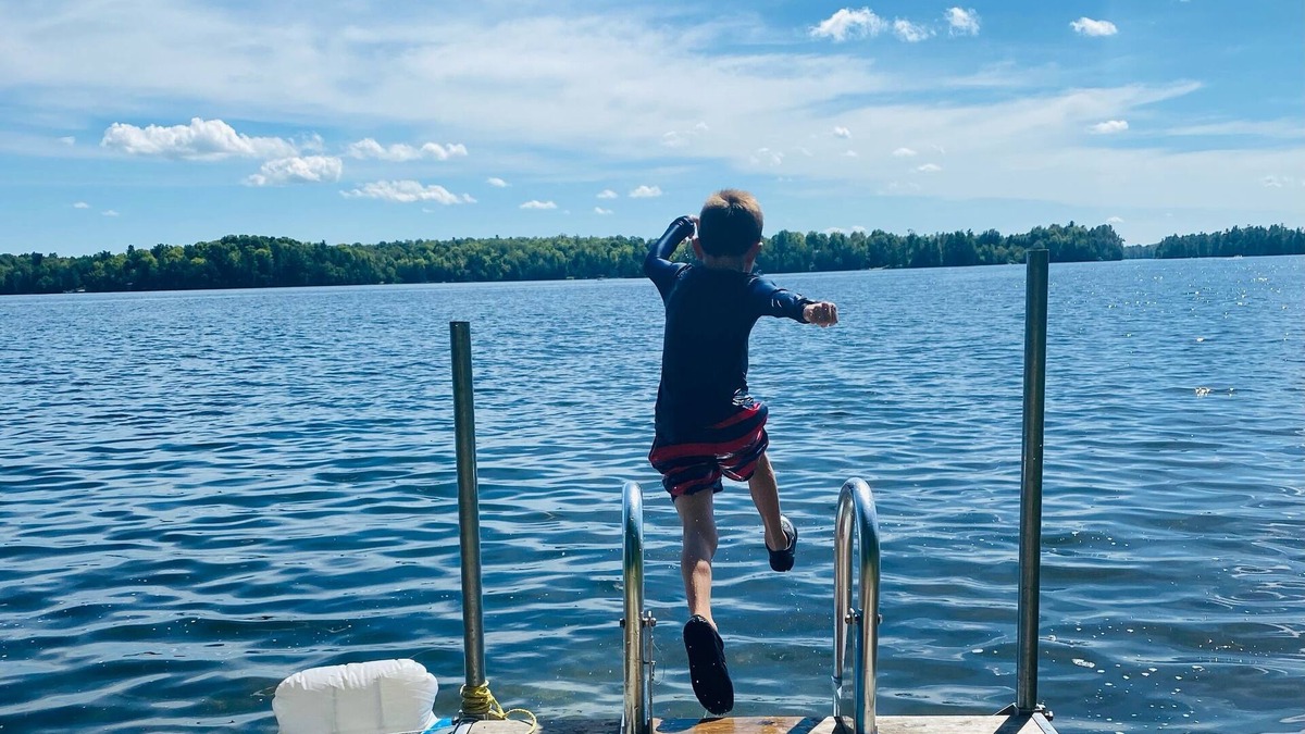 Tay Valley Cottage | Cozy cottage on a spring fed lake in the picturesque Ottawa Valley.