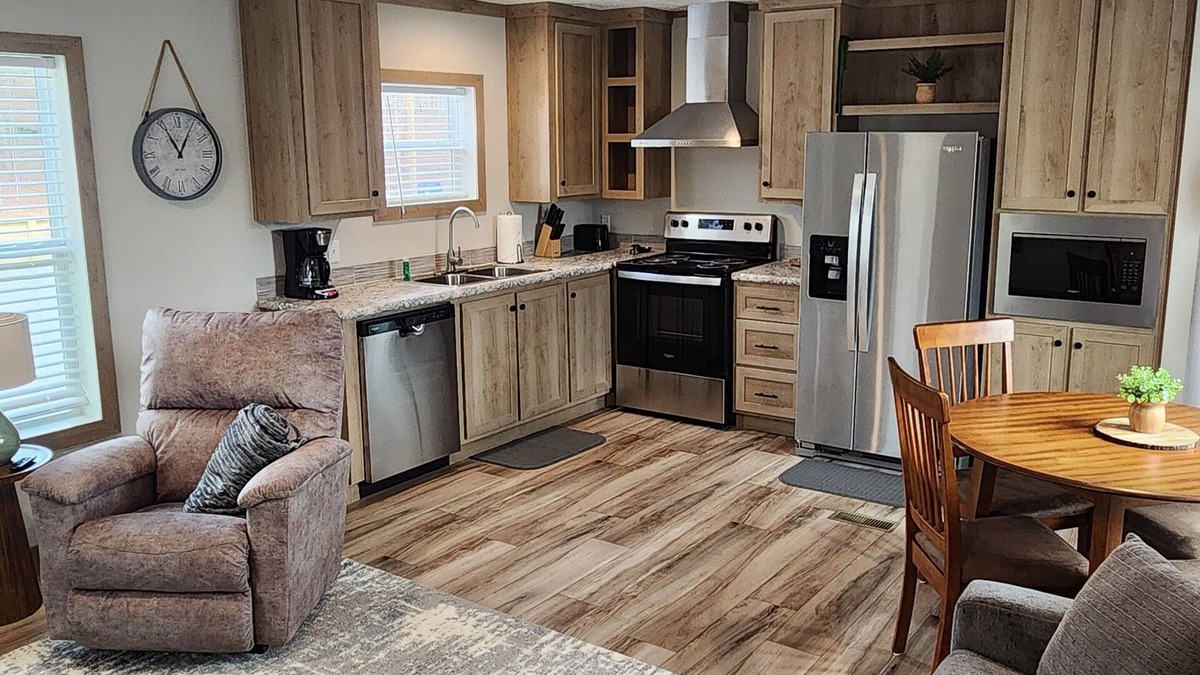 Springville Cottage | Cozy cottage w/1 bedroom, WiFi, AC in tranquil Springville close to boat ramps