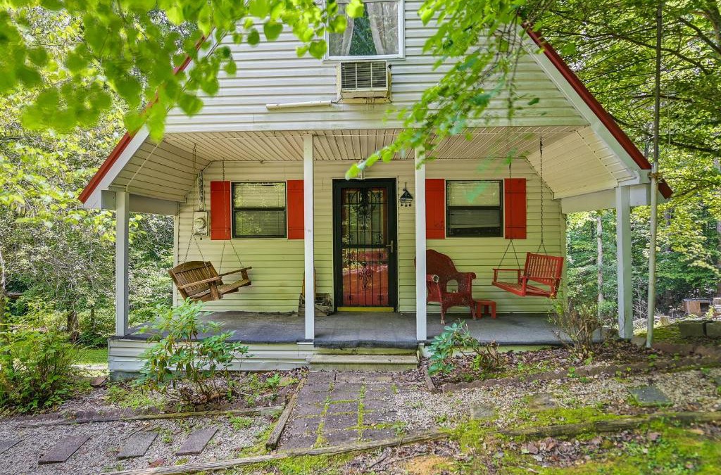 Wellington House | Cozy Country Cabin 4 Mi to Cave Run Lake!
