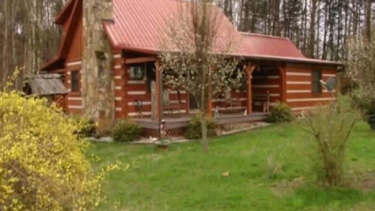 Kodak Cabin | Cozy Country Cabin New: Hot Tub & Outdoor
