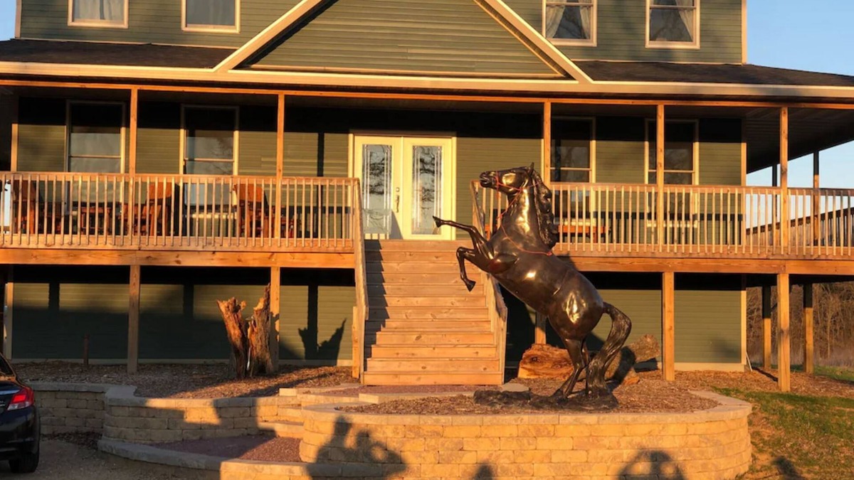 Montello Other | Cozy Country Farm House - 4,000 sq ft