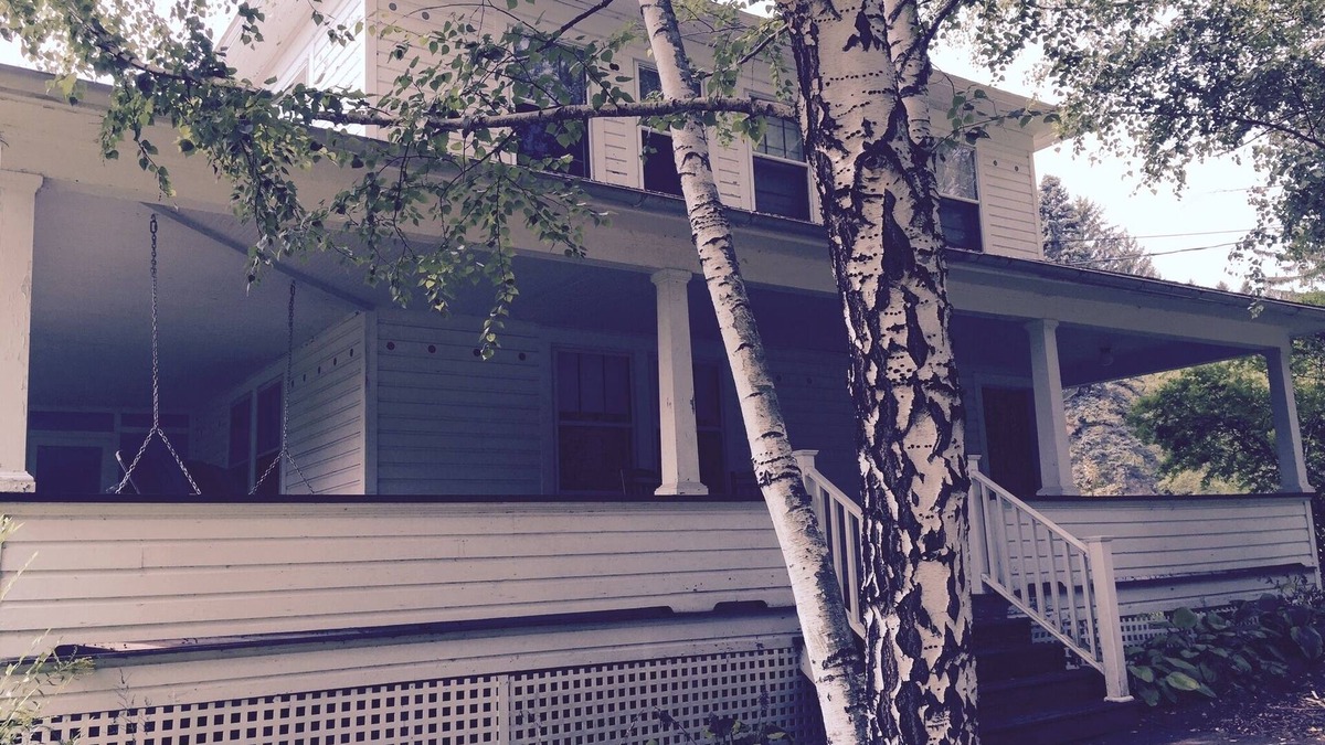 Honesdale House | Cozy country house 30 minutes from Marywood University