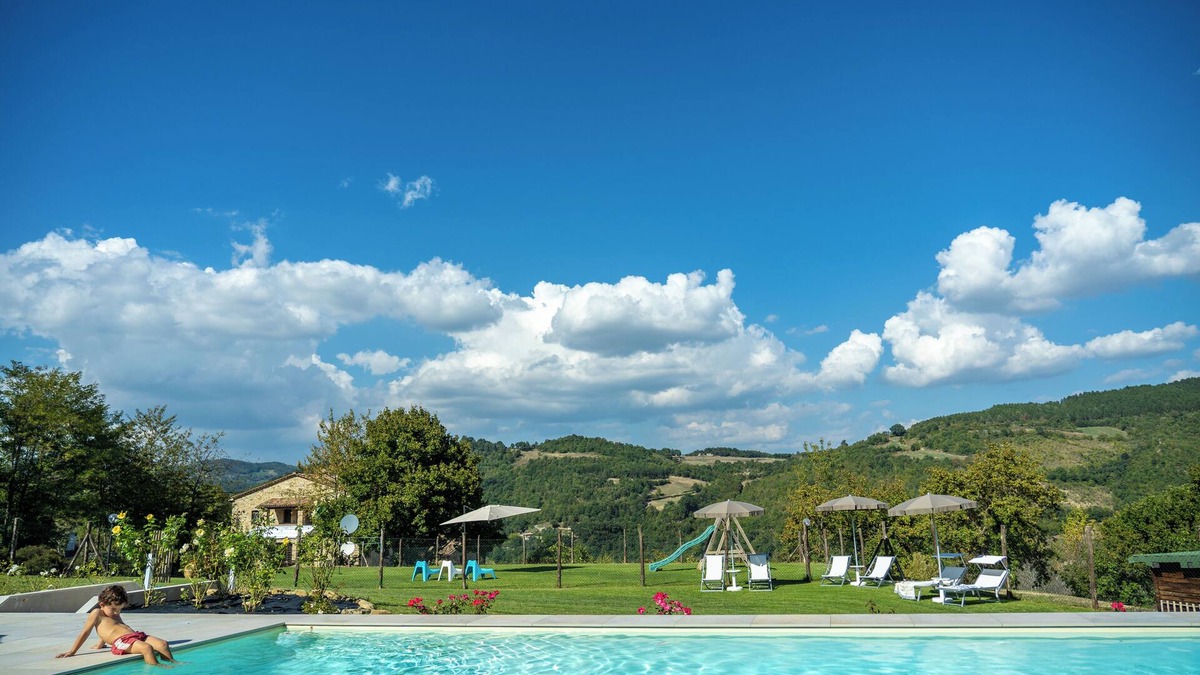 Montelovesco Apartment | Cozy country house with pool and solarium. 4 bedrooms and 4 bathrooms