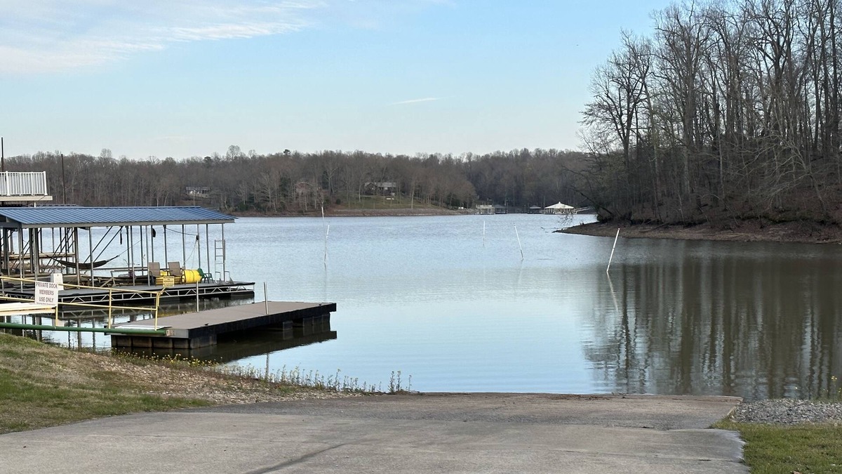 Gilbertsville House | Cozy County Living with private boat ramp to KY lake within walking distance