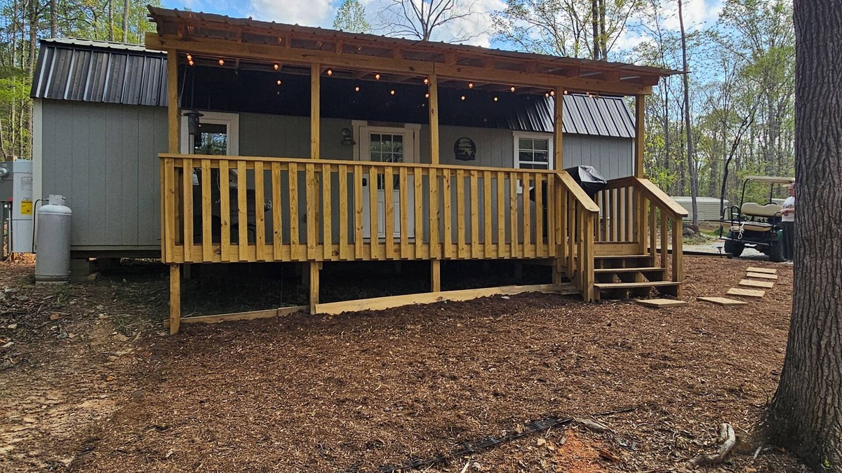 Townville Apartment | Cozy Cove Cabin on Lake Hartwell in Townville SC