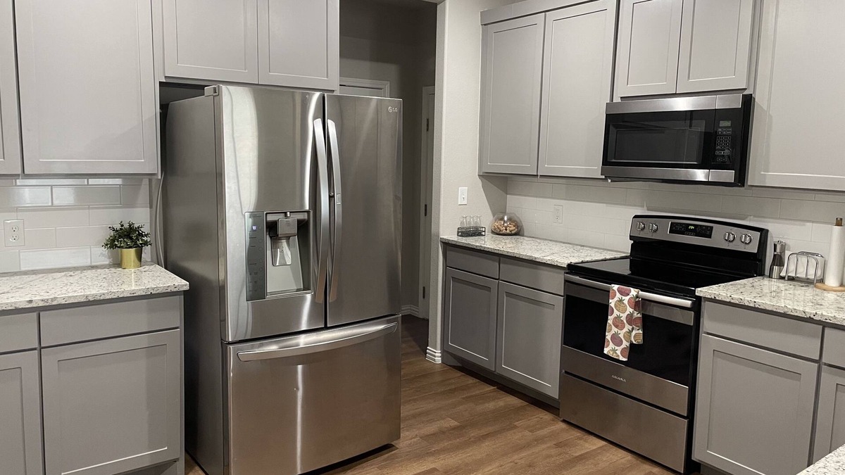 Alvarado House | Cozy craftsman new home