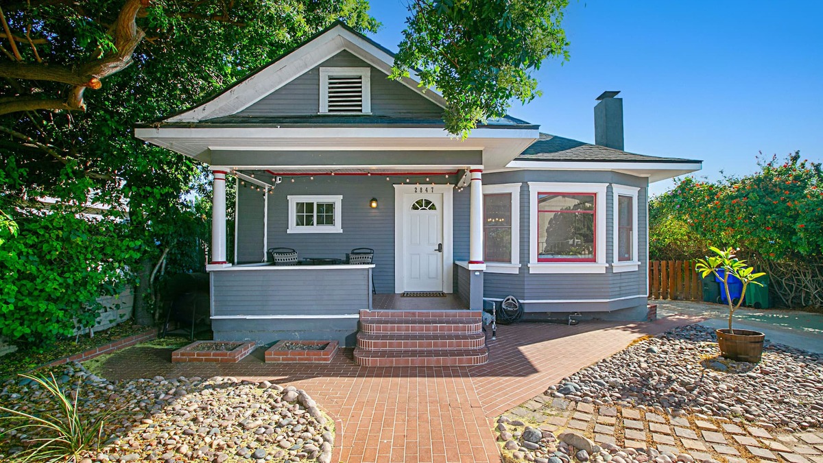Grant Hill House | Cozy Craftsman: Sunny San Diego