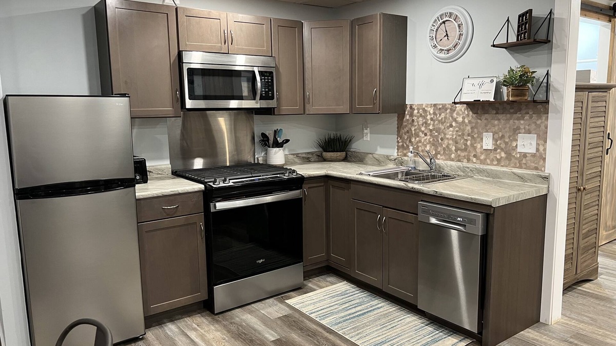 Michigan City House | Cozy cute home recently rehabbed with 5 min to outlet mall, casino