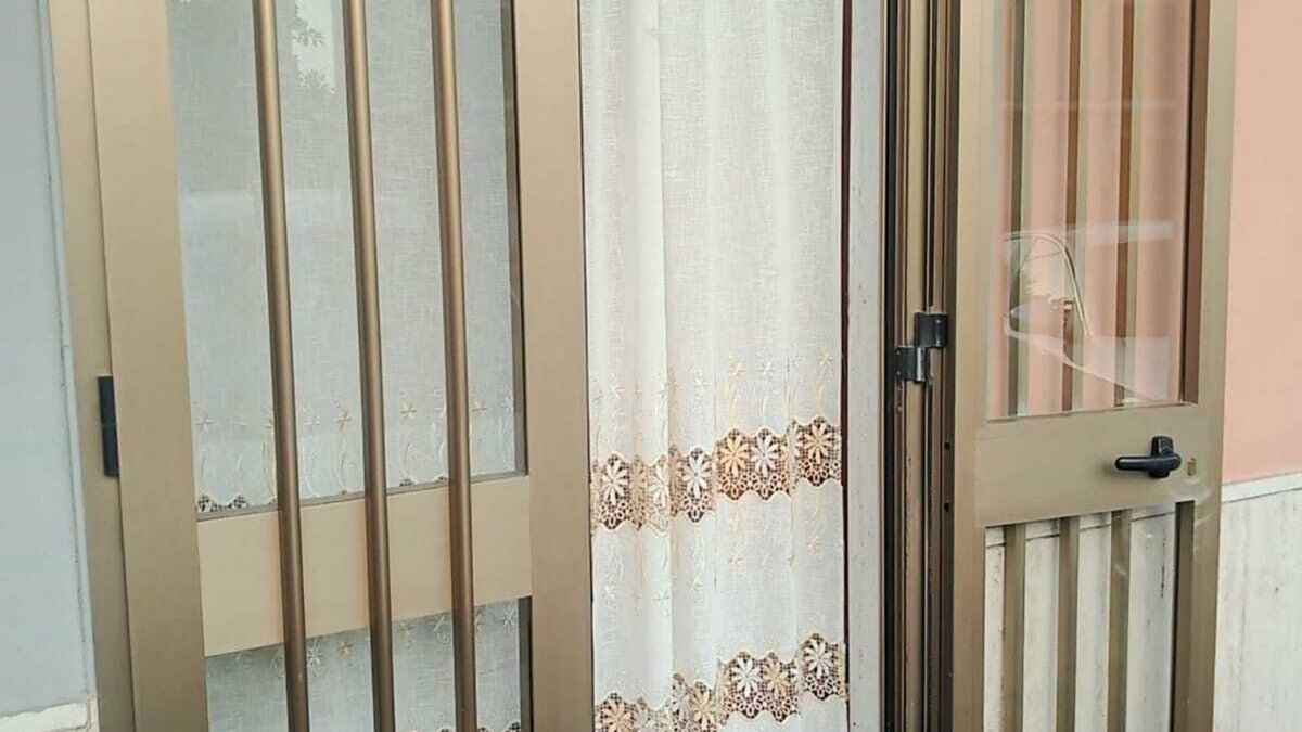 Maddaloni Apartment | COZY DETACHED APARTMENT, STRATEGICALLY LOCATED.