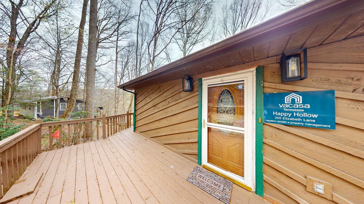 Caryville House | Cozy Dog-Friendly Lake Duplex with Foosball, Dartboard & Luxe Kitchen