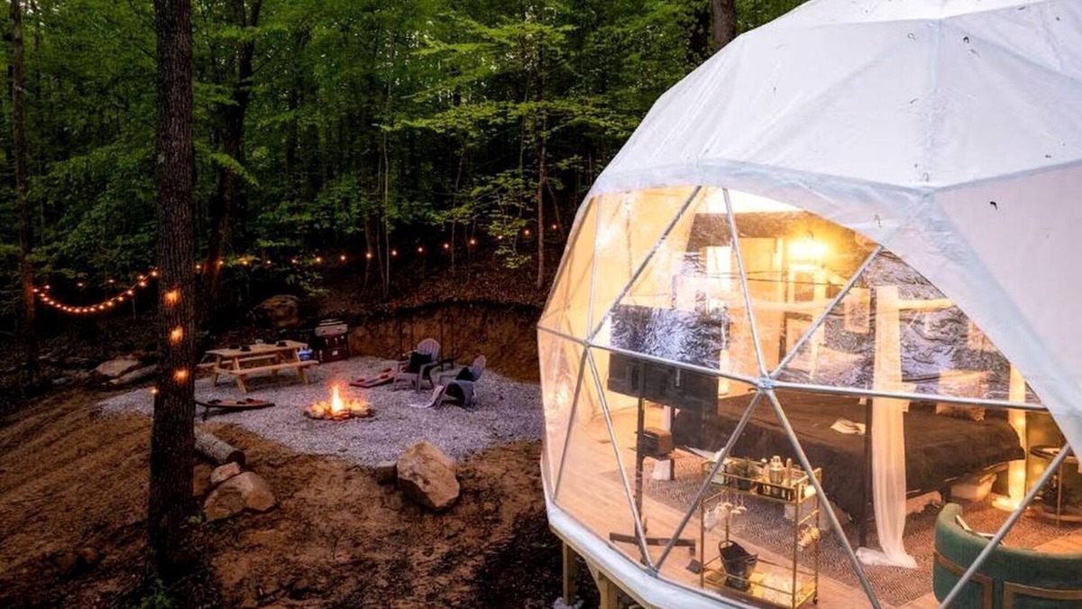 Robbins Cabin | Cozy Dome Nestled in the Trees for an Unforgettable Couples Glamping Getaway in Scott County, Tennessee