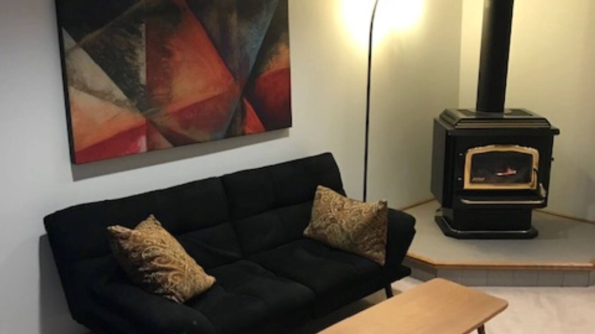 Algoma District Apartment | Cozy Elegant Nest
