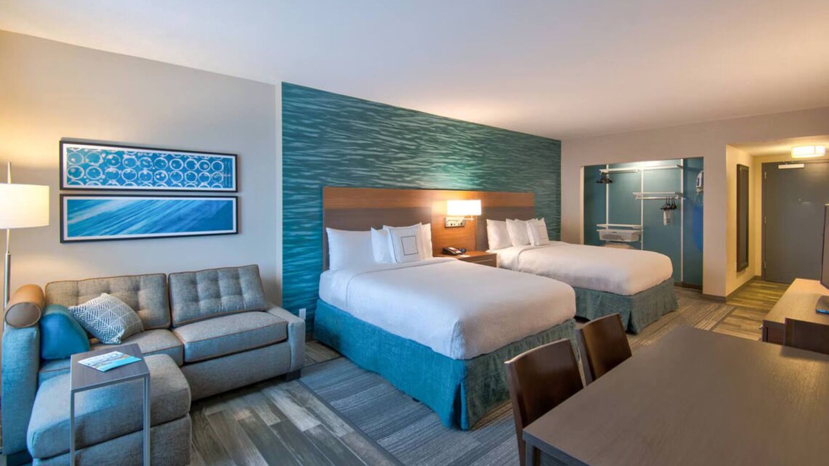 Flagami Hotel | Cozy Escape near Miami International | 3 Units | Pool