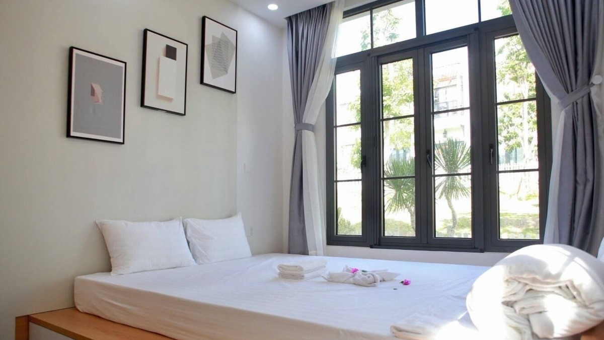 Phan Thiet Villa | Cozy Family-sized Villa 7 minutes to Novaworld Beach and Next to Swimming Pool