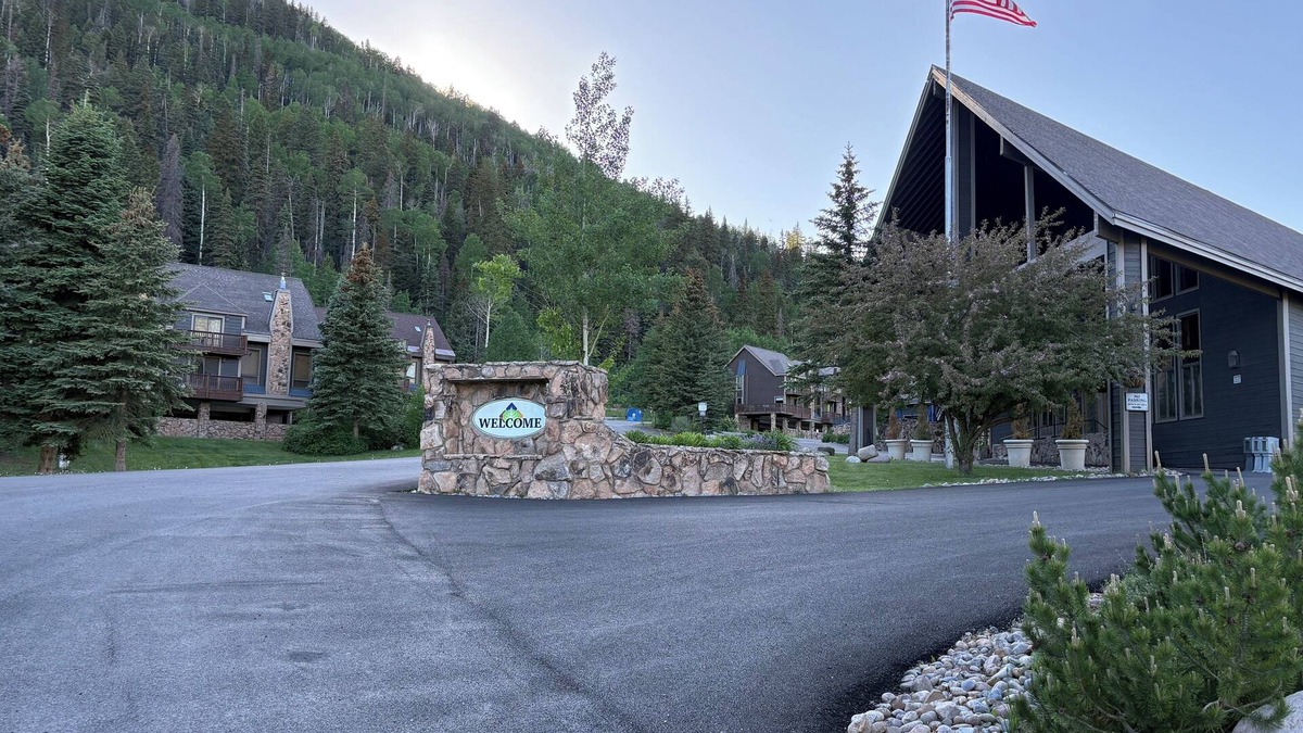 Purgatory Condo | Cozy family-friendly 1-bedroom condo with pool, fitness room in fabulous Durango