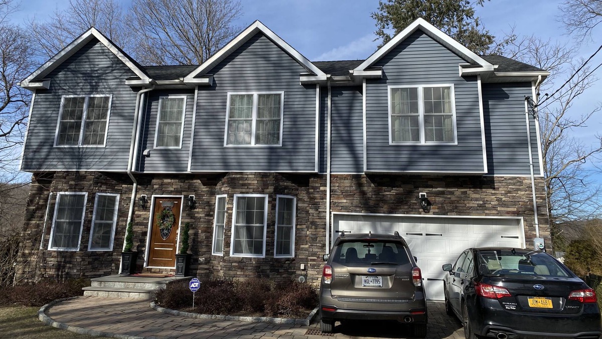 White Plains House | Cozy family home