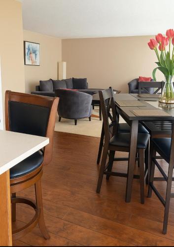 Indianapolis House | Cozy Family Retreat Near Indy Hotspots Free WiFi