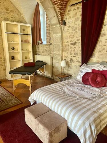 Fleury-en-Biere Apartment | Cozy flat in castle near Fontainebleau - 10 min