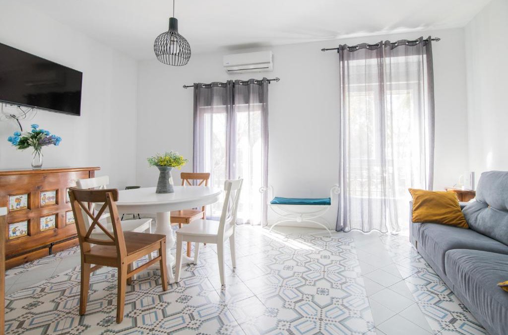 La Petxina Apartment | Cozy Flat in City Center Feel the Vibe SelfCheckIn