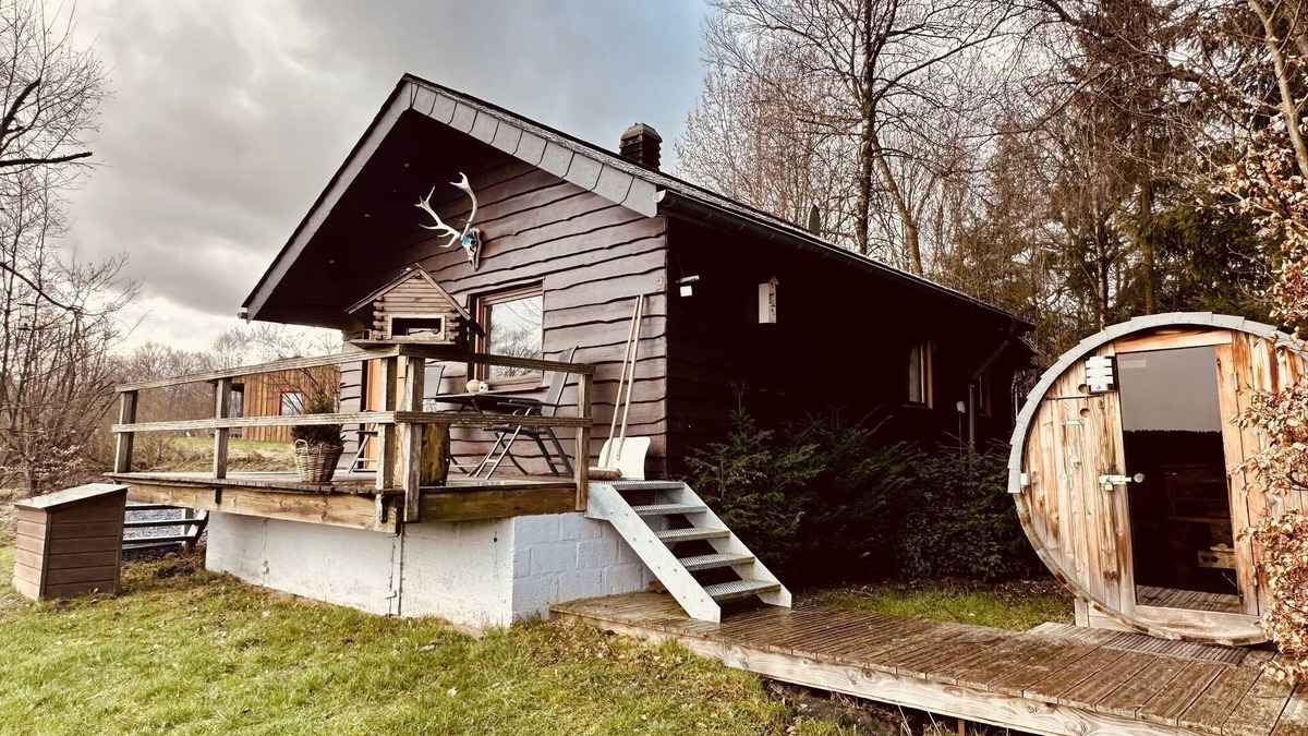 Sourbrodt Ski Chalet | Cozy Forest Chalet Escape