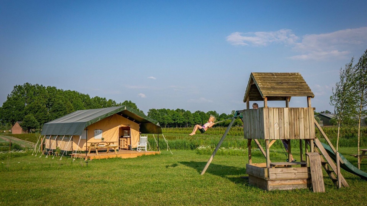 De Bus House | Cozy Glamping in Limburg