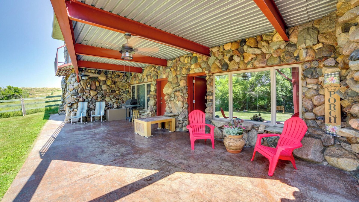 Great Falls Apartment | Cozy Great Falls Studio on the Missouri River!