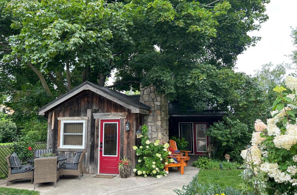 Nottawa House | Cozy Guest House close to Wasaga Beach & Blue Mtn