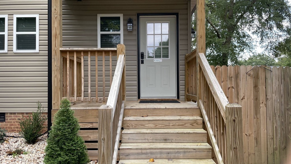 Hickory House | Cozy Guest House located near downtown! nnnnnnnnnnnnnnnnnnnnnnnnnnnnnnnnnnnnnnnn