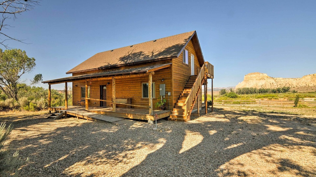 Henrieville House | Cozy Henrieville Cabin: 18 Mi to Bryce Canyon NP!