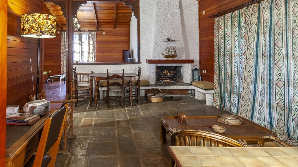 Nea Palatia House | Cozy holiday villa 2 min from the beach ideal for families