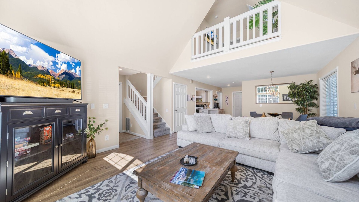 Garden District House | Cozy Home 1 Mile to Downtown CDA & Lake – King Beds and an EV Charger!