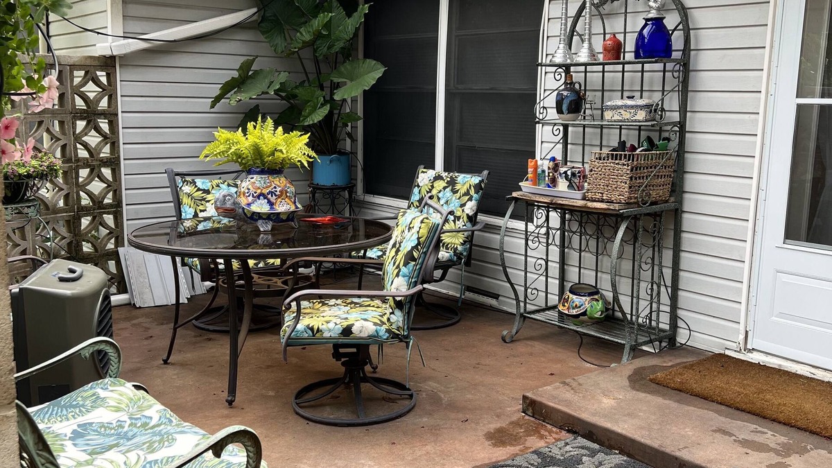 Landon Branch House | Cozy home away from home