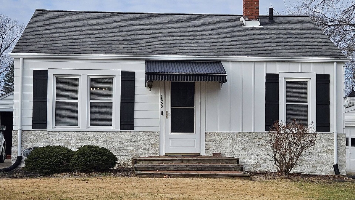 Warren House | Cozy home away from home,great for traveling professionals and short term guests