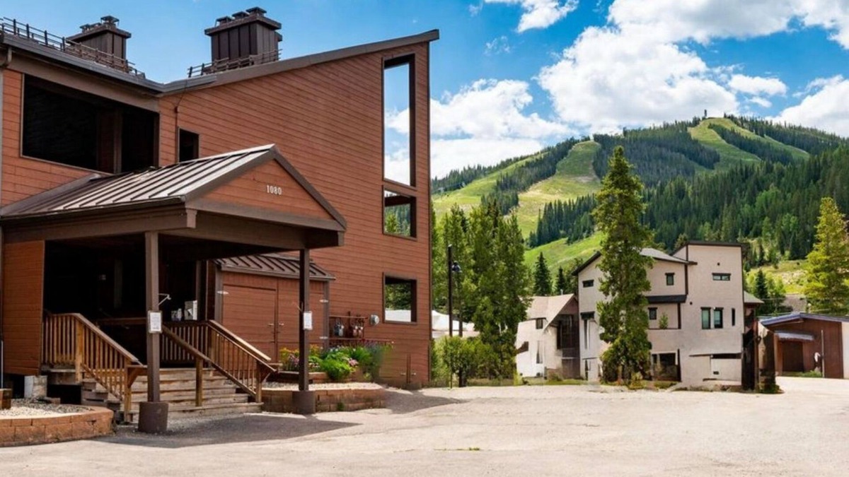 Old Town Condo | Cozy home base for a great trip!