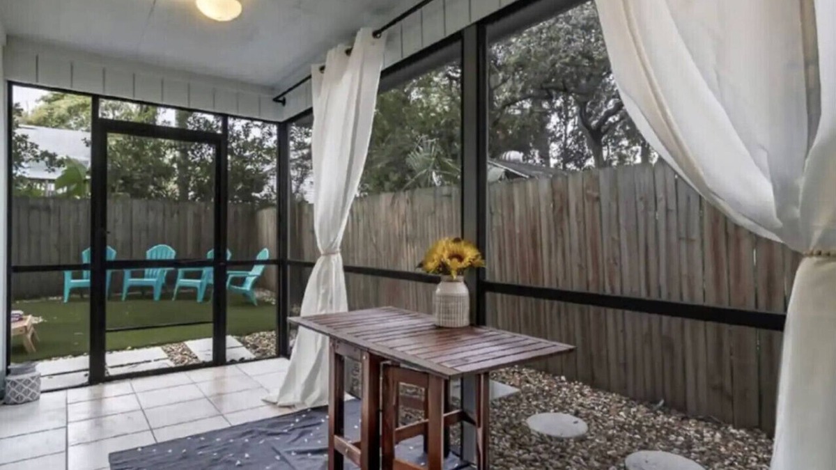 Jacksonville Beach House | Cozy Home Getaway - Close to Beach Fun and Mayo!