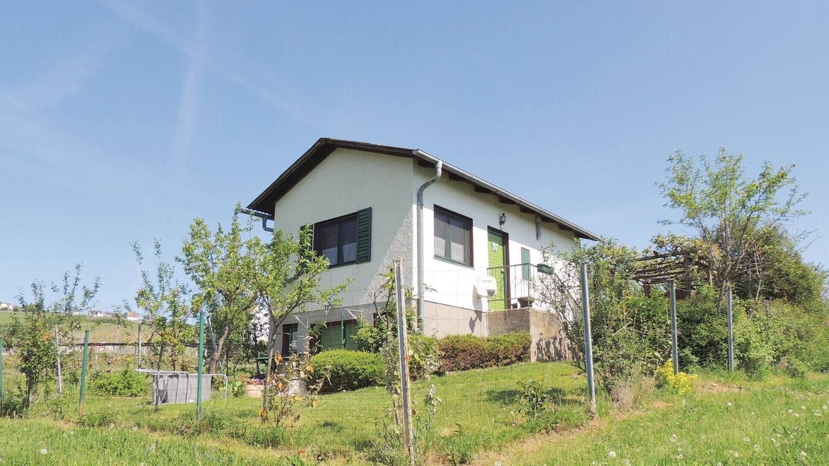 Eisenberg an der Pinka House | Cozy home in Eisenberg-Weinberg