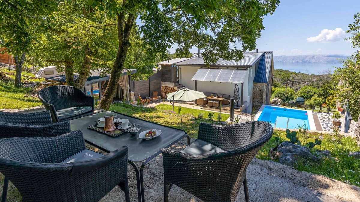 Ledenice House | Cozy home in Bater with house sea view