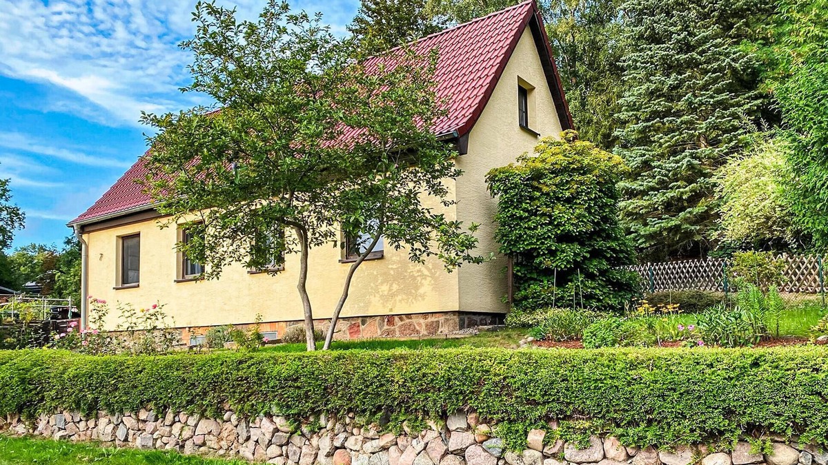 Burg Stargard House | Cozy home in Burg Stargard with WiFi