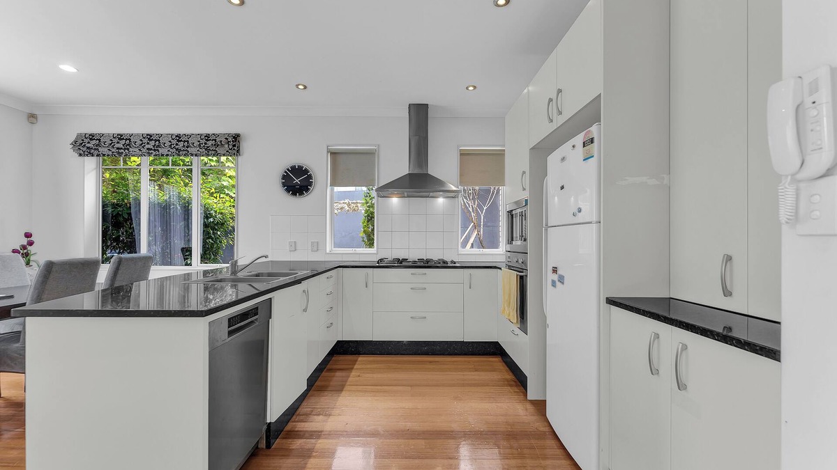 Epsom House | Cozy Home in Epsom