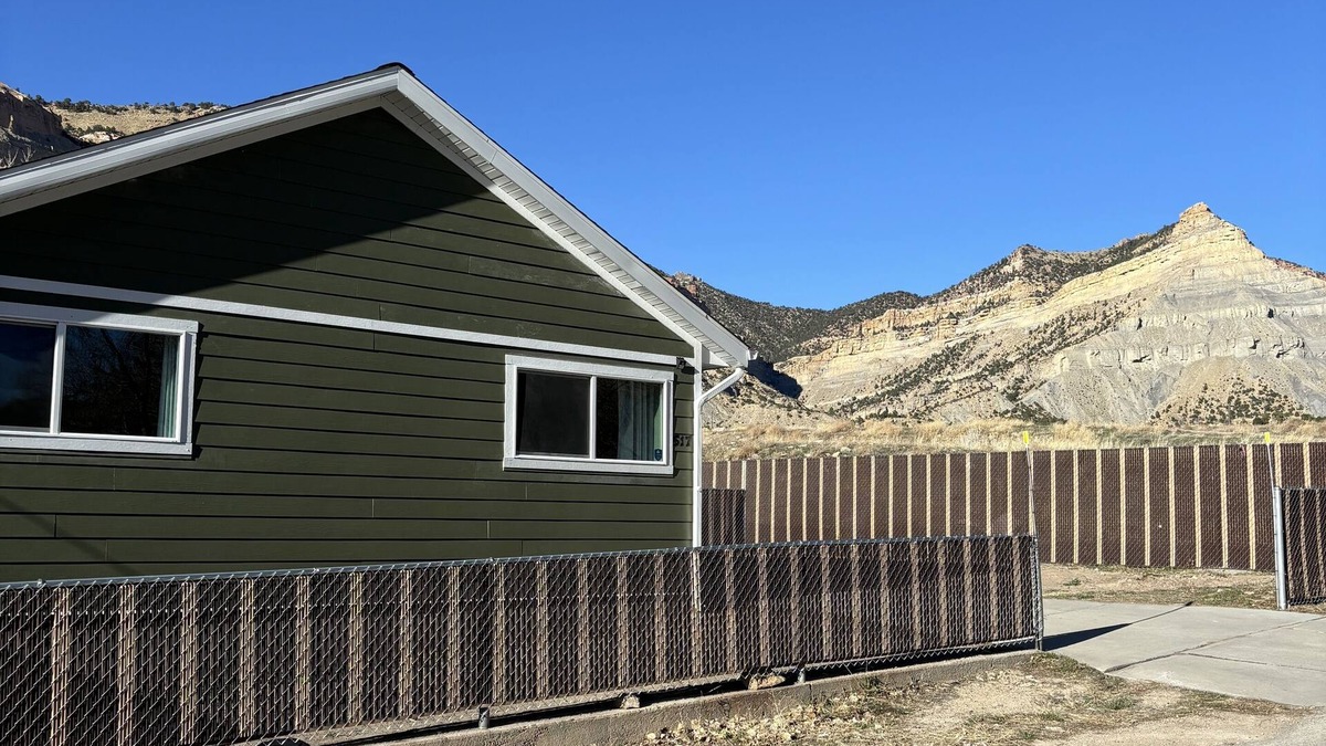 Helper House | Cozy Home in Historic Helper Utah, near park, pool, Utah Aggies baseball field.