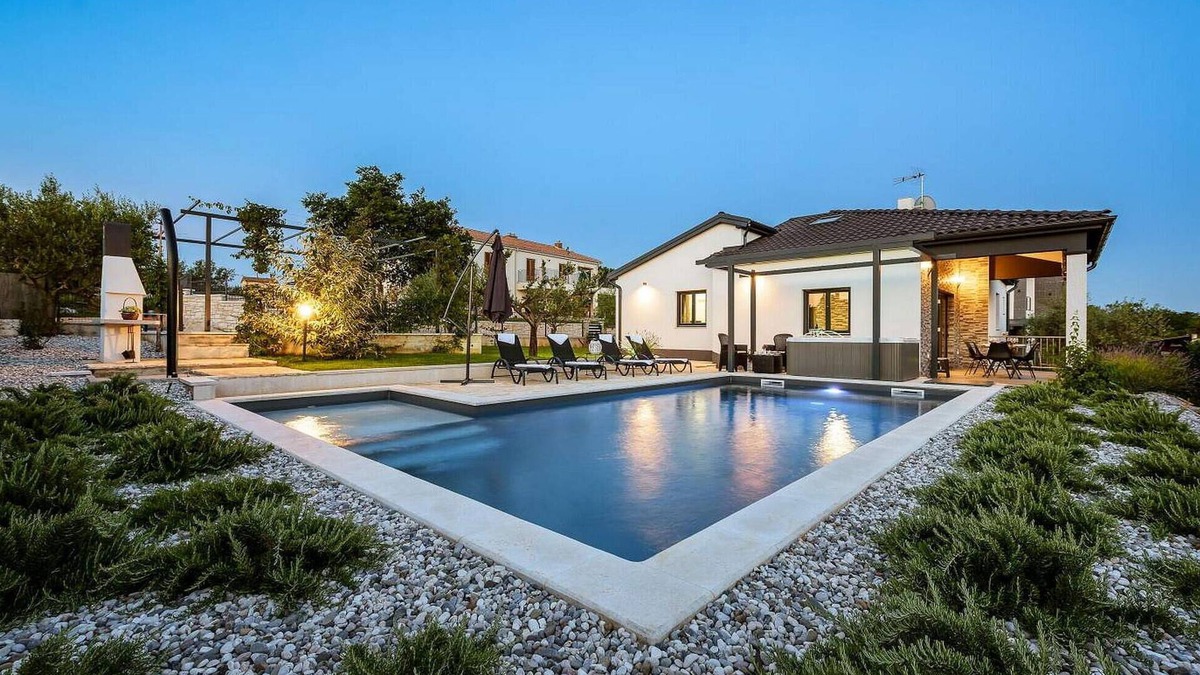 Kastelir House | Cozy home in Kastelir-Labinci