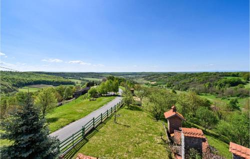 Velika Pisanica House | Cozy Home In Ribnjacka With Kitchen